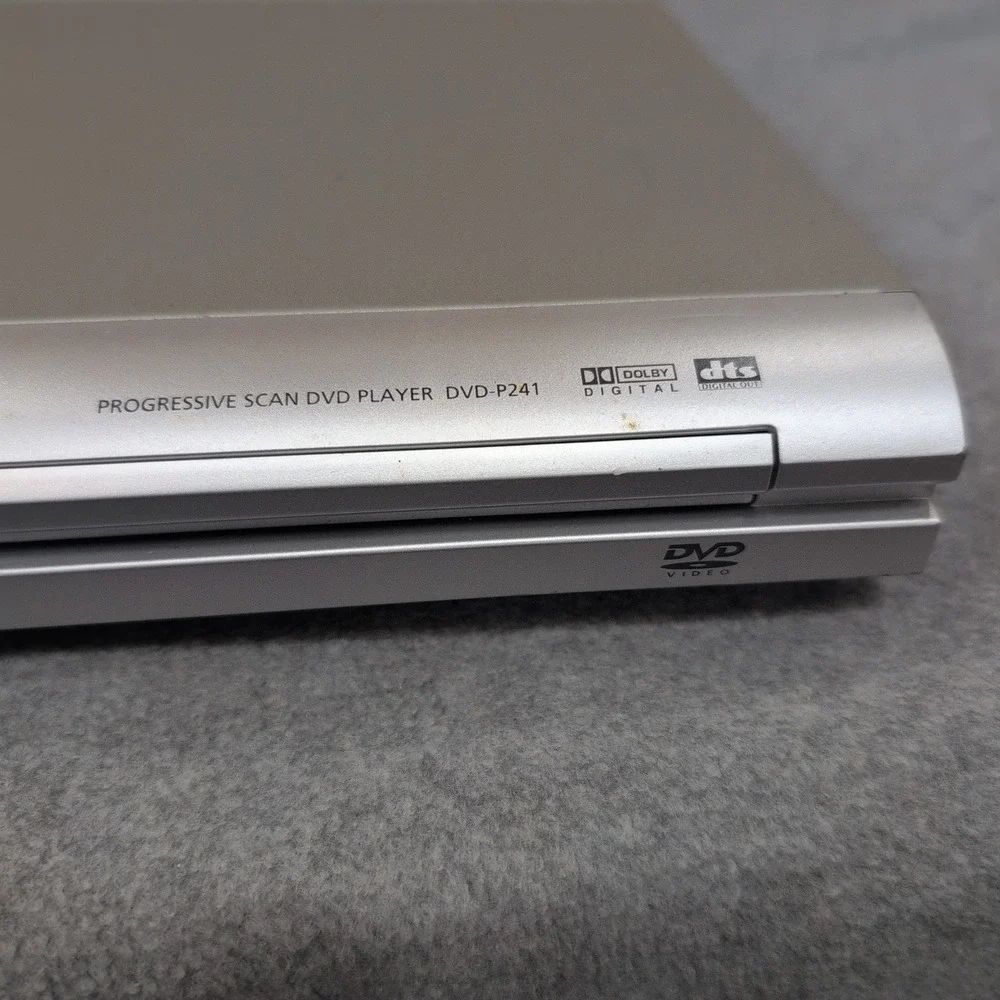 Samsung DVD-P241 Progressive Scan DVD Player‎ Silver MP3 JPEG DVD-P241/XAA